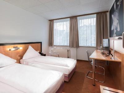 Days Inn Dortmund West Esterno foto